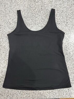Women’s double lined tank top